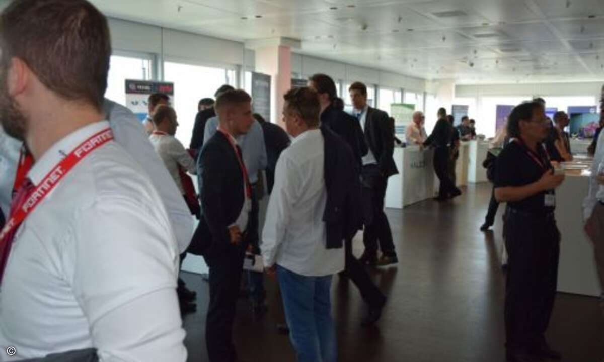 Rund 500 Gäste kamen zur Hausmesse in Hamburg (Bild:CRN)