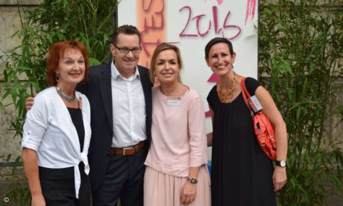 Heike Fuchs (BMW Group), Mark Adelberg und Carolin Schlüter (beide CRN), Karin Hernik (Schneider Electric)
(Foto: CRN)