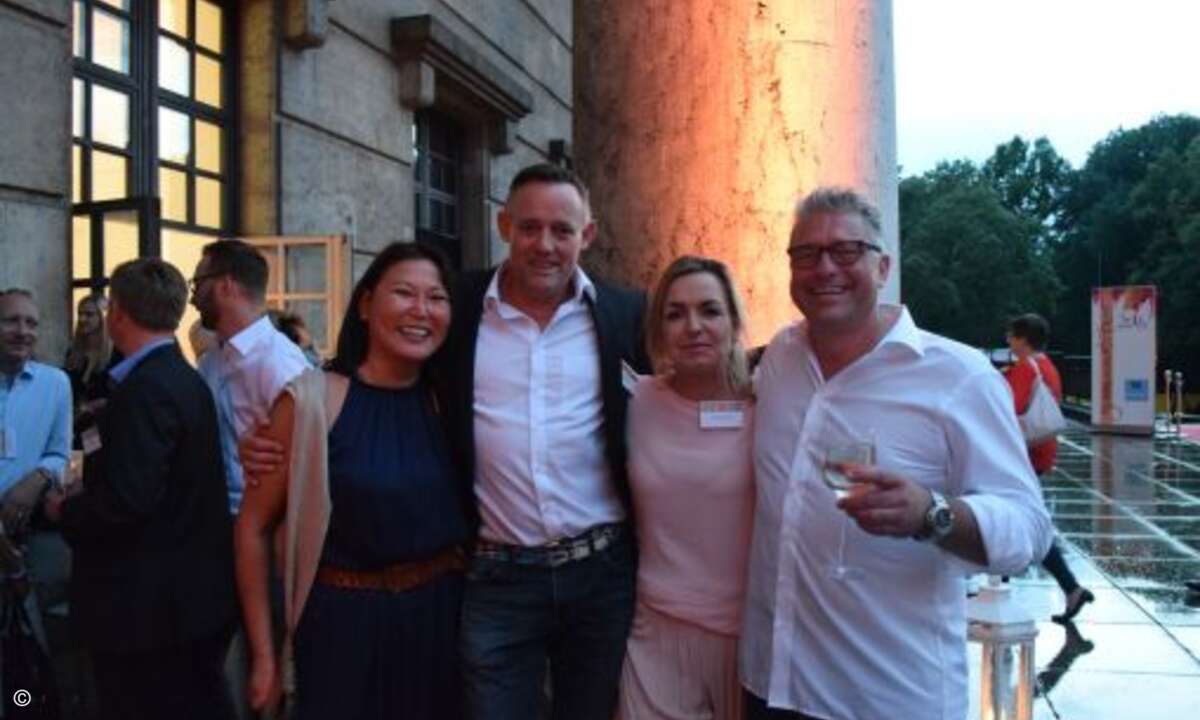 Miriam Franke (Sandisk), Bernd Tillmann (Tarox), Carolin Schlüter (CRN) und Alex Fürst (Acronis)
(Foto: CRN)