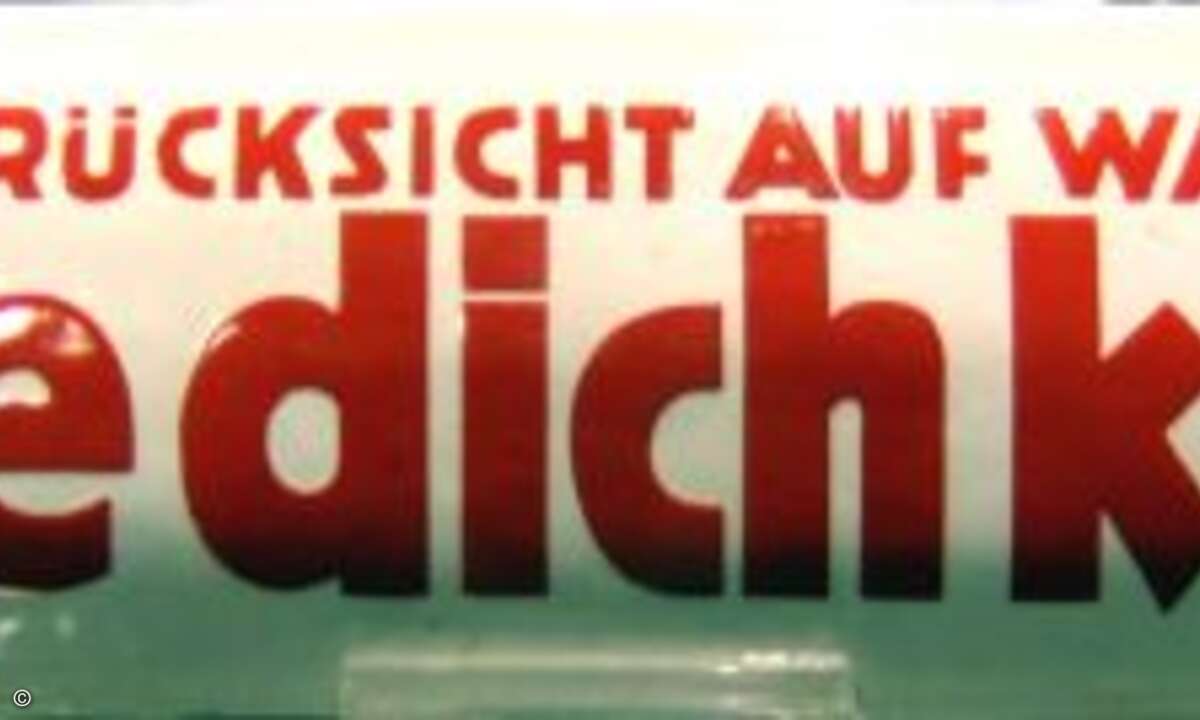 Dank Orts-Flatrate mussten die Nutzer ermahnt werden, sich kurz zu fassen. Ein Hinweis, der auch auf Smartphones gedruckt werden sollte (Foto: Wikimedia Commons)