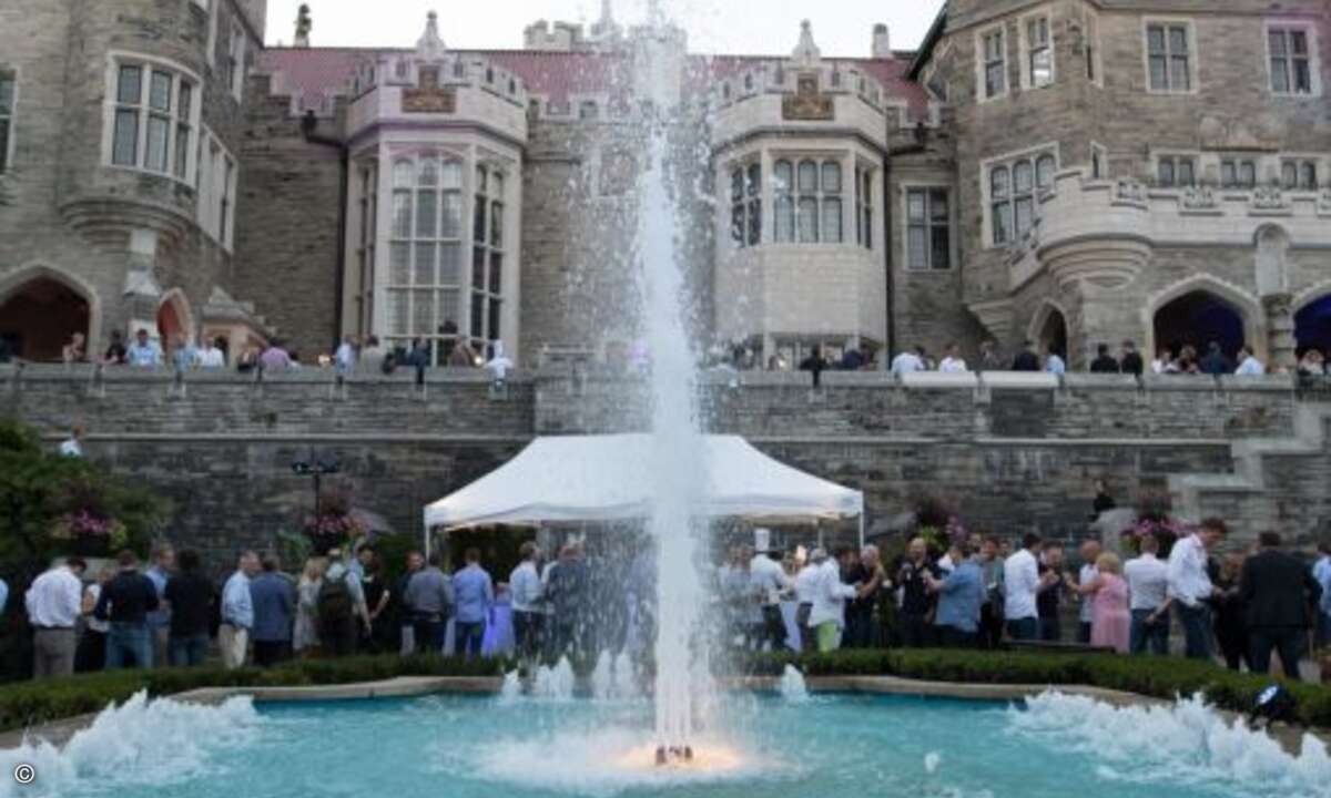 Microsoft hatte seine DACH-Partner ins Casa Loma hoch über Toronto eingeladen (Bild: Microsoft)