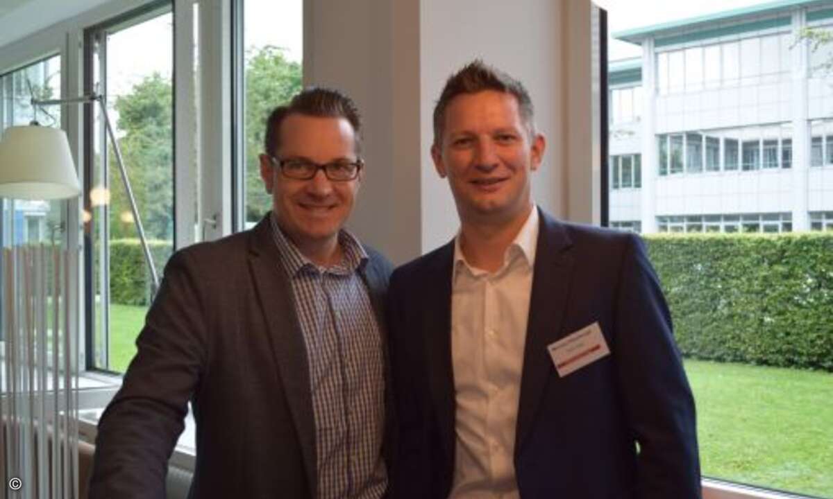 Marc Adelberg (CRN) begrüßte Michael Hitzelberger, Key Account Manager MSP von Tech Data – Azlan (v.li.) (Foto: CRN)