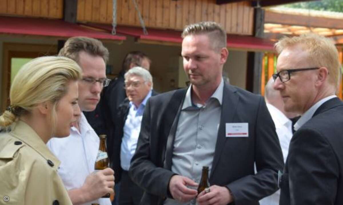 Die Sonne strahlte - und Irina Milyukhina (Kaseya), Torsten Hiller (MoCo Service), René Claus (Eset) und Olaf Kaiser (UBEGA) mit ihr (Foto: CRN)