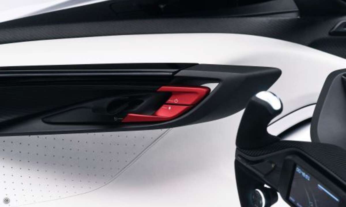 Selbst der Feuerlöscher des Boliden wird elektronisch aktiviert (Foto: Faraday Future)