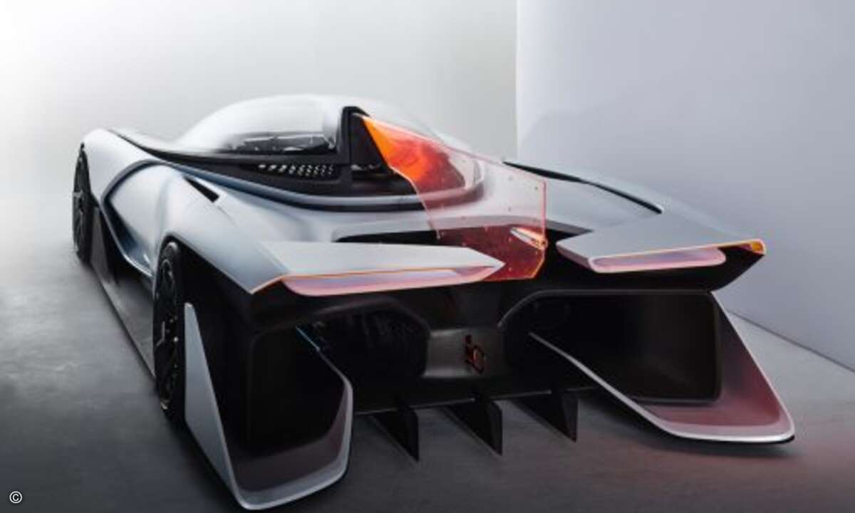 ... und das Heck mit der markanten Finne, dass sich der FZERO erfolgreich von der Masse abheben will (Foto: Faraday Future)
