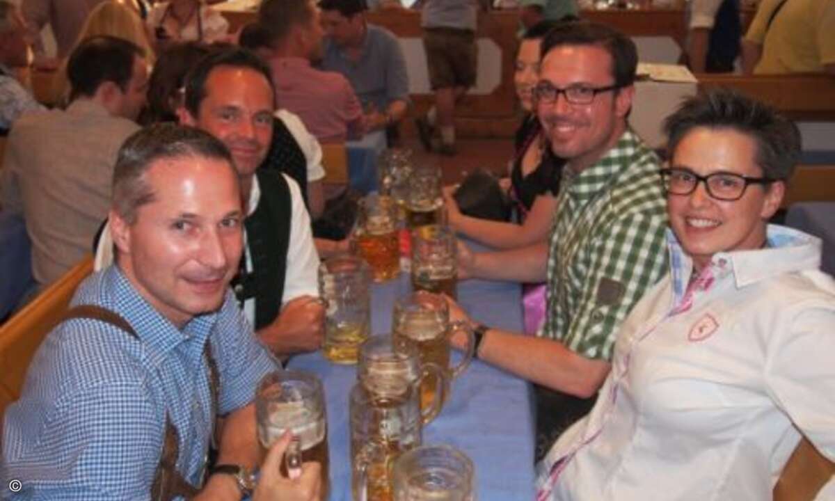Pflichttermin für den Ex-Also-Manager: Roland Franze von Parallels (links) im Gespräch mit Also-Geschäftsführerin Sylke Rohbrecht (Bild CRN)