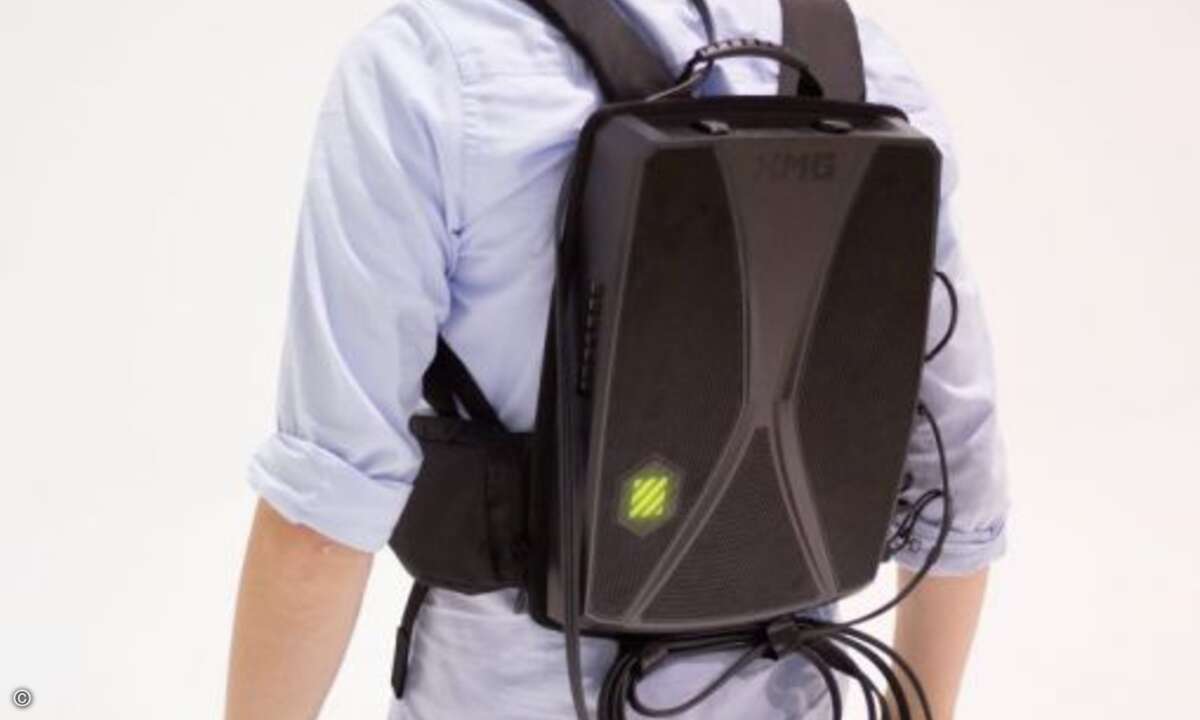 Der »XMG Walker« wiegt nur 3,8 Kilo und bietet dank des ergonomischen Gehäuses maximale Freiheit in virtuellen Realitäten (Bild: Schenker Technologies)