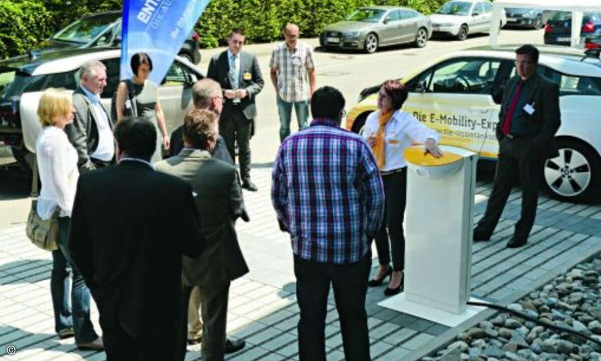 Elektromobilität ist ein Standbein von Heldele. Für die Besucher gab es deshalb ein Elektromobil, das für Testfahrten genutzt werden konnte. (Bild: Heldele)