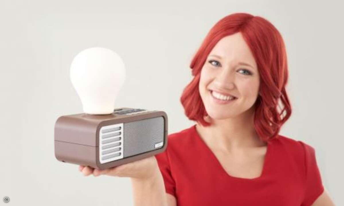 Morgens wird Miss IFA vom »SDigital Light Year« von Karcher mit Naturgeräuschen und simuliertem Sonnenaufgang geweckt (Bild: Messe Berlin)