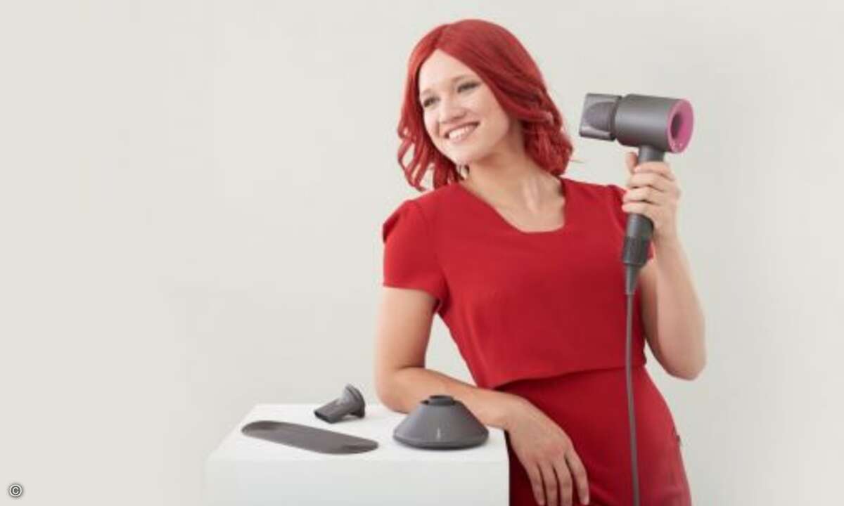 Die Frisur von Miss IFA sitzt perfekt dank dem »Supersonic«-Haarfön von Dyson (Bild: Messe Berlin)