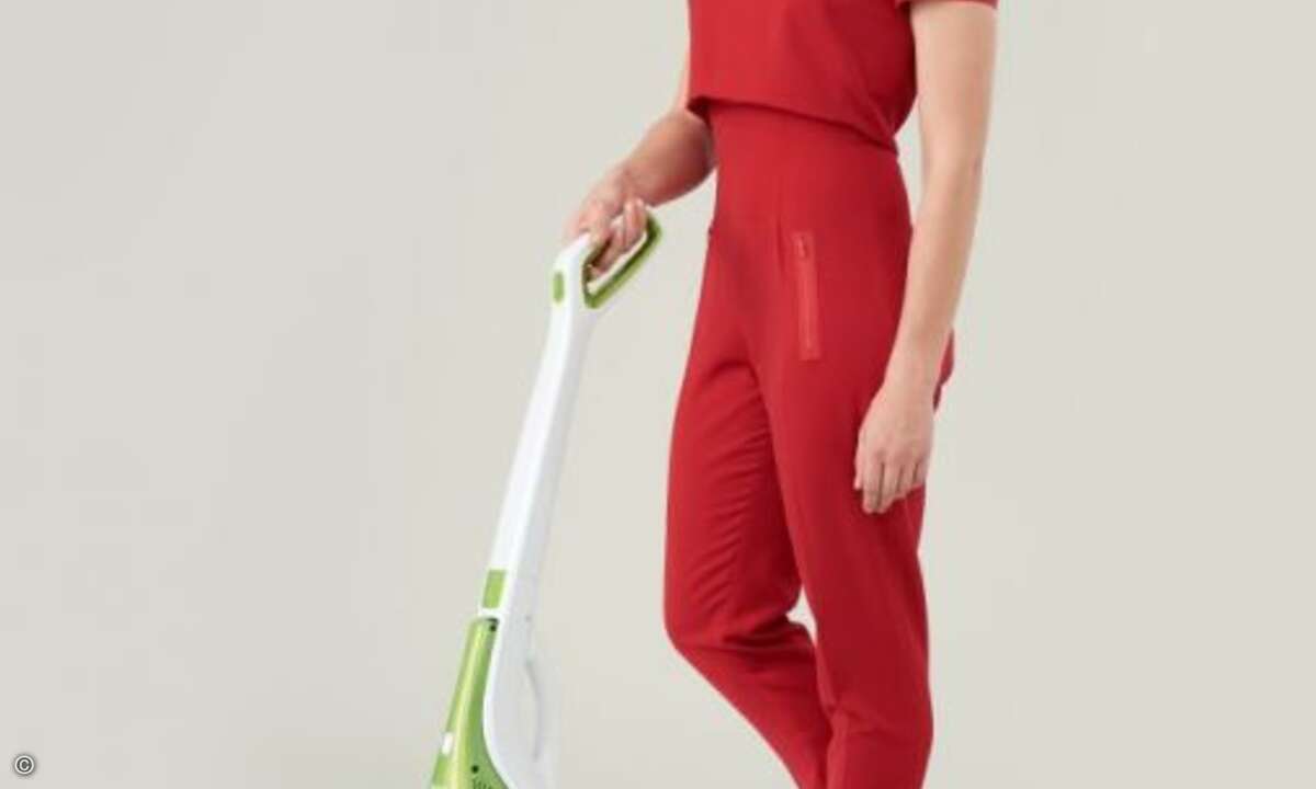 Auch der »Starky HSA 144«-Staubsauger von Fakir Hausgeräte ist einen Test wert, findet Miss IFA (Bild: Messe Berlin)