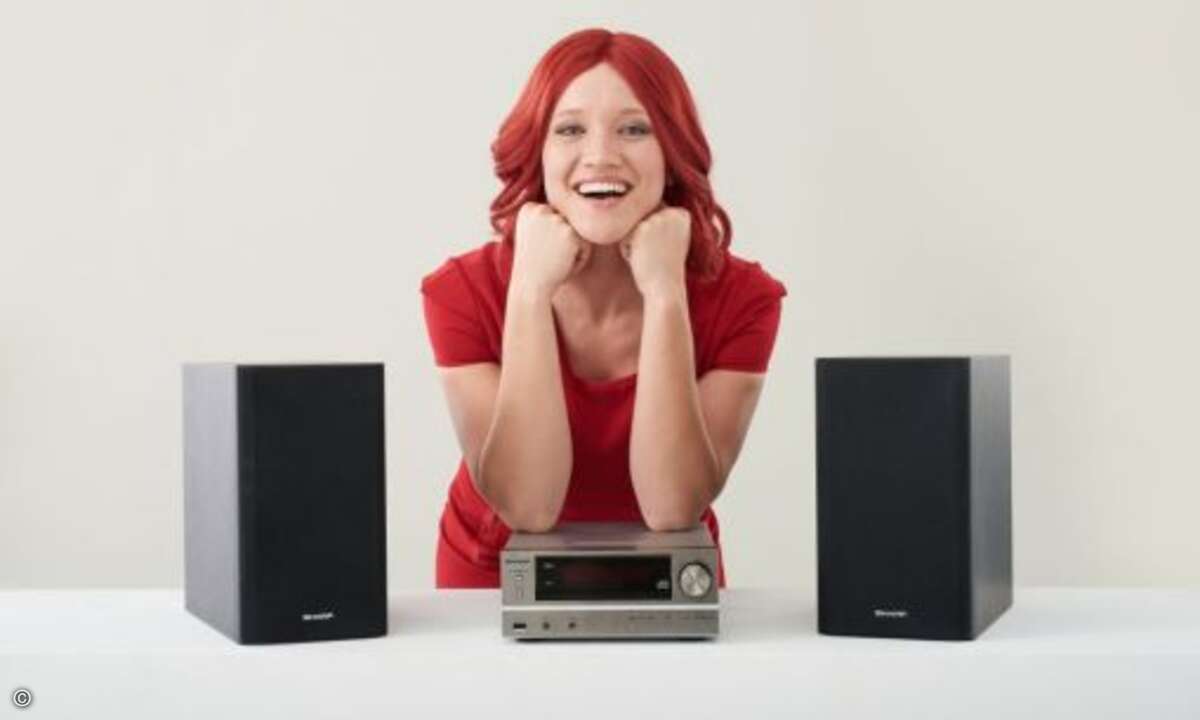 Mit kräftigem Sound aus dem »XL-HF302PHT« von Sharp ….(Bild: Messe Berlin)