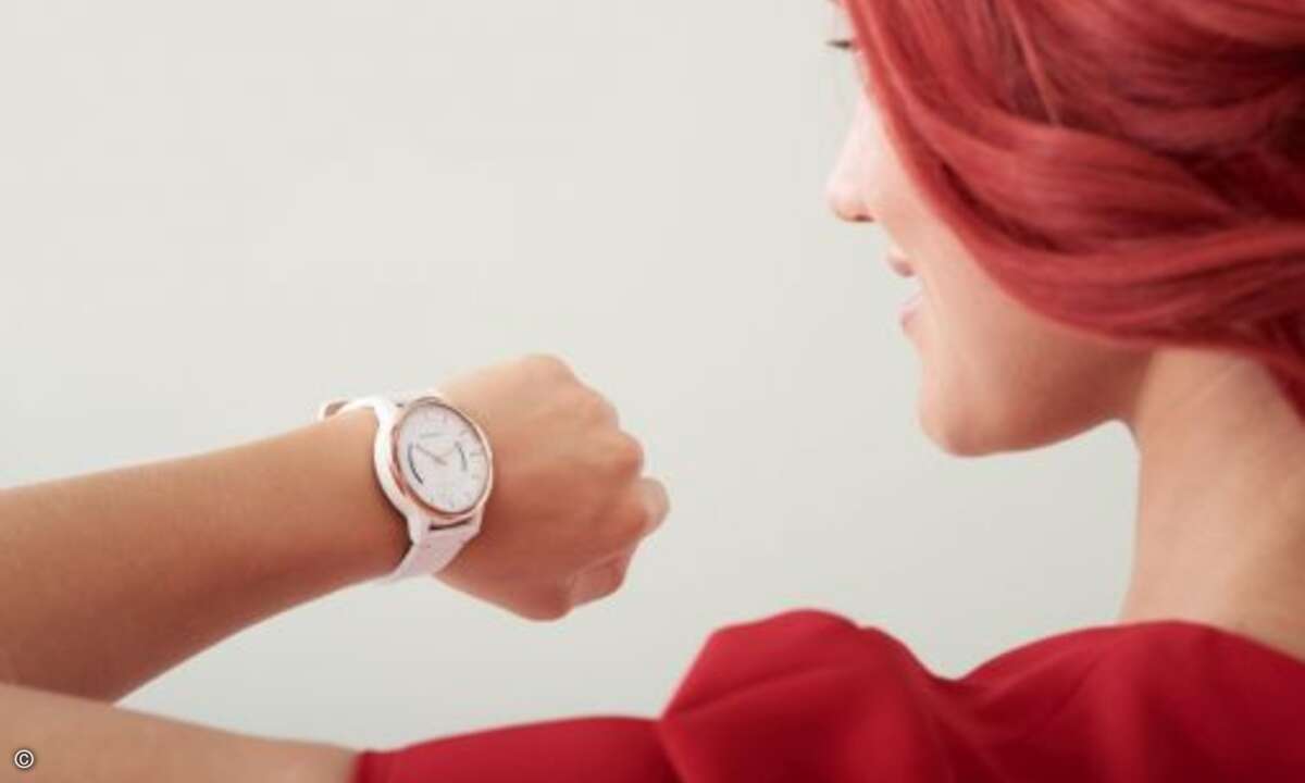 … dann erinnert die »vivomove« von Garmin Miss IFA an ihre nächsten Aufgaben (Bild: Messe Berlin)