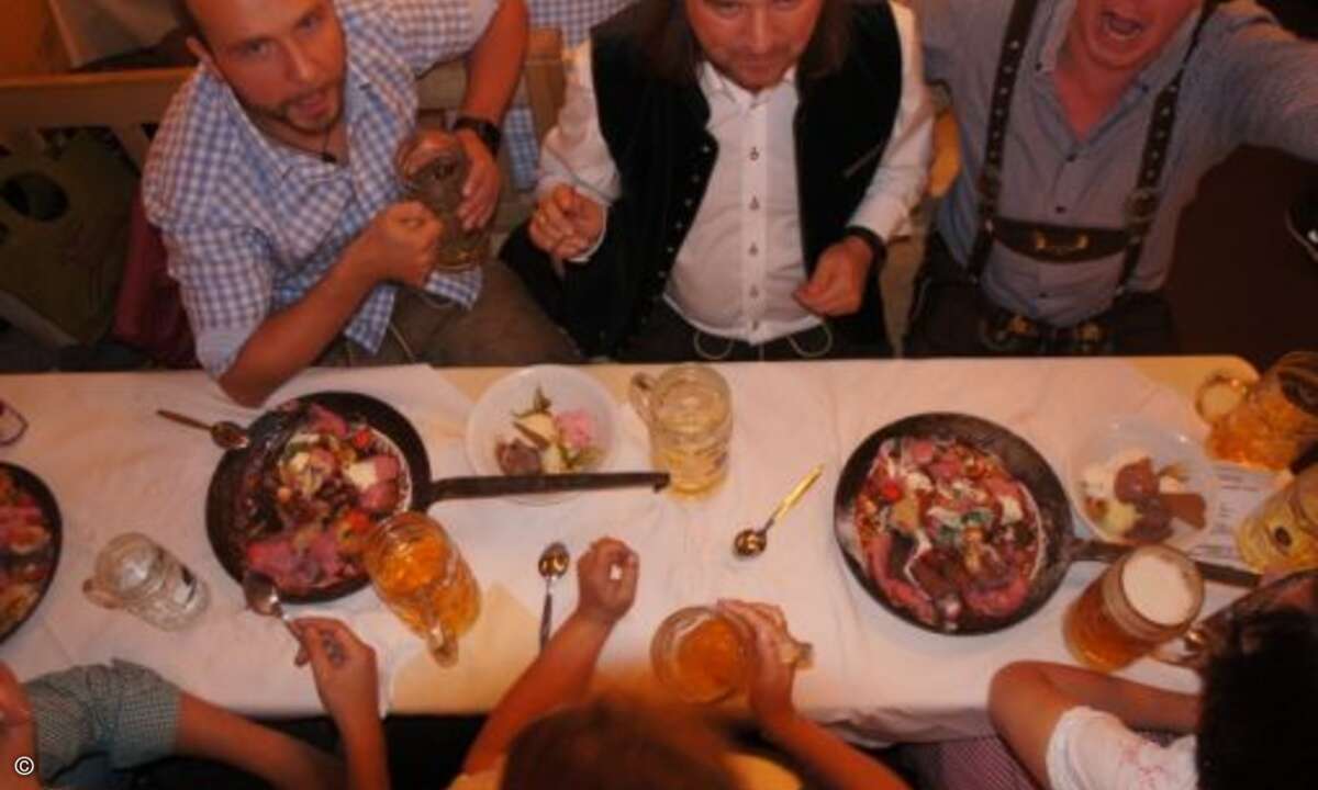 Apfelkücherl, Eis und Kaiserschmarrn – Prädikat: lecker! (Foto: CRN)