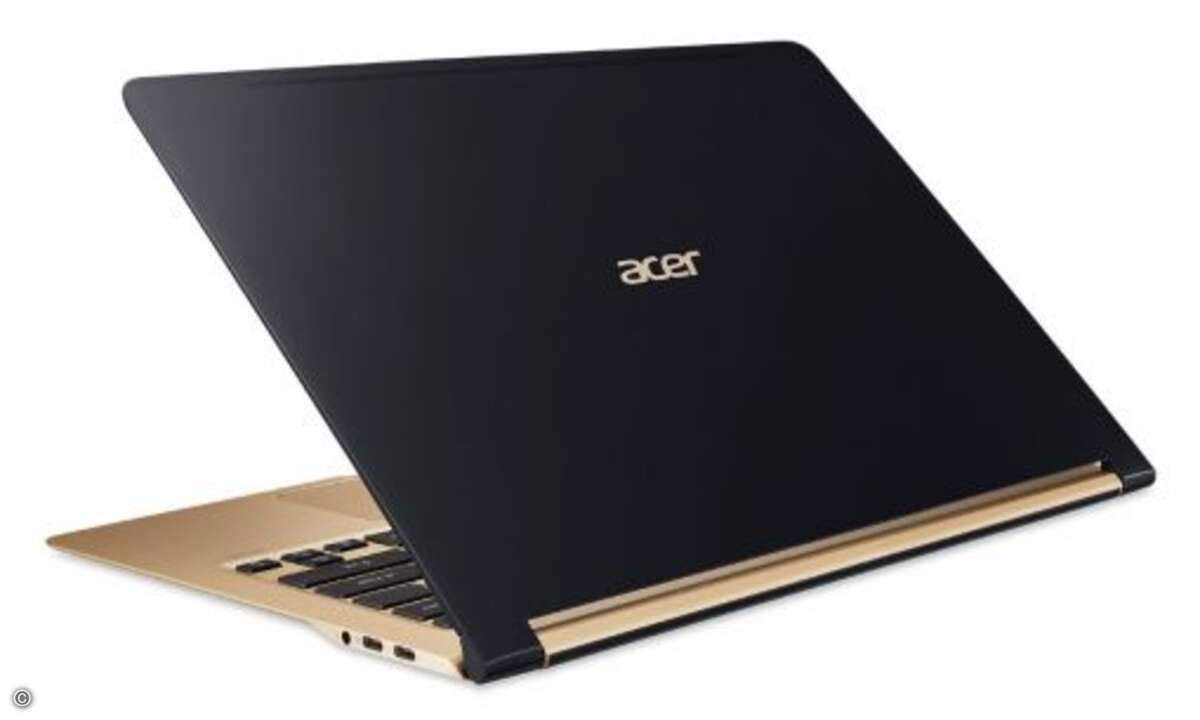 Mit seiner Bauhöhe von 9,98 Millimeter unterbietet das »Acer Swift 7« sogar Apples aktuelles Macbook. (Bild: Acer)