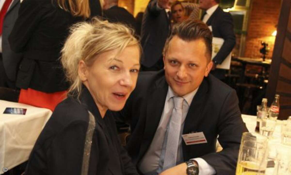 Susanne Schaeffer von Comline mit Andrzej Stasiak (Pilot) (Foto: CRN)