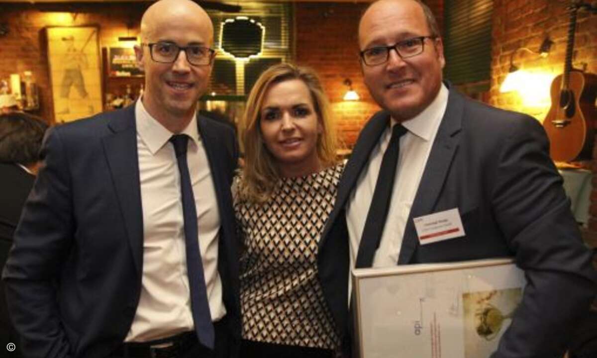 Matthäus Hose (WEKA FACHMEDIEN), Carolin Schlüter (CRN) und Christoph Runge (Cos Computer) (Foto: CRN)