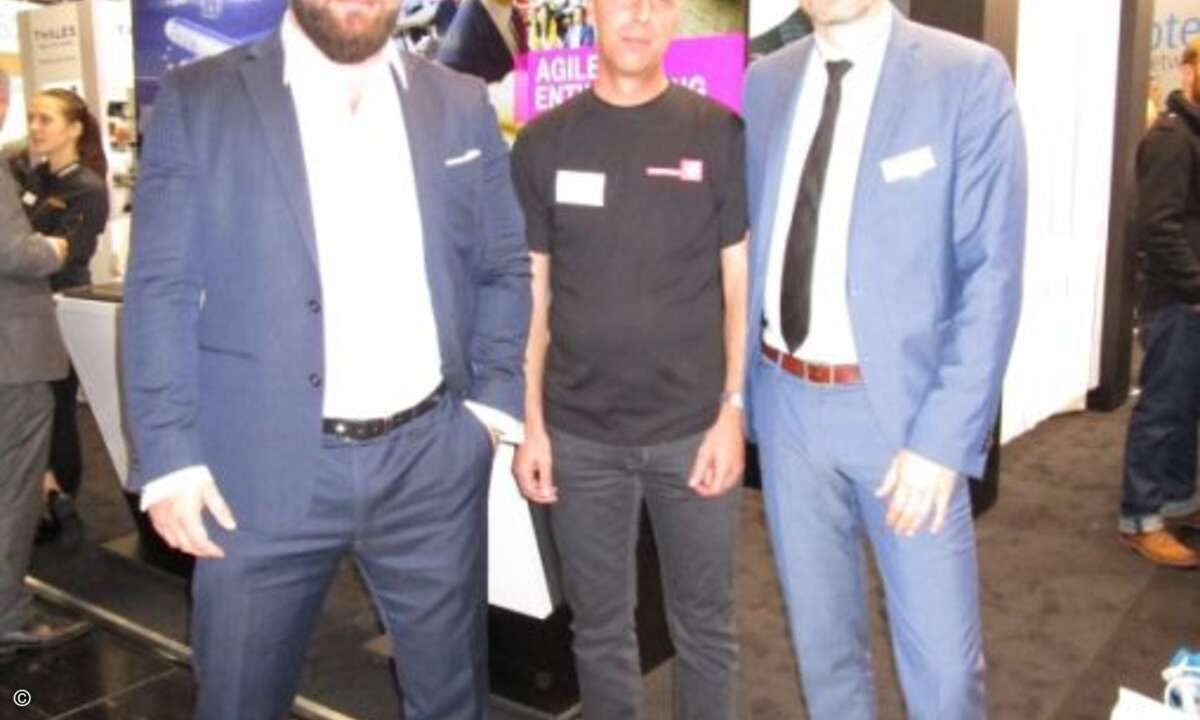 Stefan Wershoven (Deutsche Telekom, Mitte) mit den Jungs von Wick Hill + Zycko: Niels Leibküchler (li.) und Matthias Stuhlmacher (re.) (Foto: CRN)