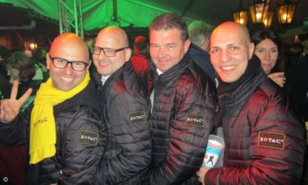 Gamer unter sich: (v. li.) Maciej Wieczorek, Horst Günther, Christian Haselbeck, und Zisis Kasparidis von Zotac (Bild: CRN)