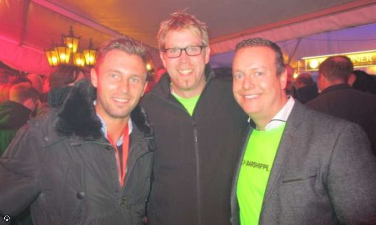 (v. li.) Dimi Schewtschenko und Florian Fliegel (beide Tarox) mit Ralf Schweitzer (GSD Remarketing)(Bild: CRN)