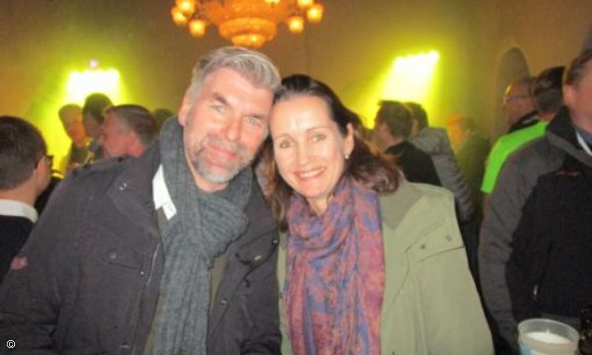 Ex-Kollegen unter sich: Ralf Brokinkel (Epson) und Katja Neumann (NEC)(Bild: CRN)