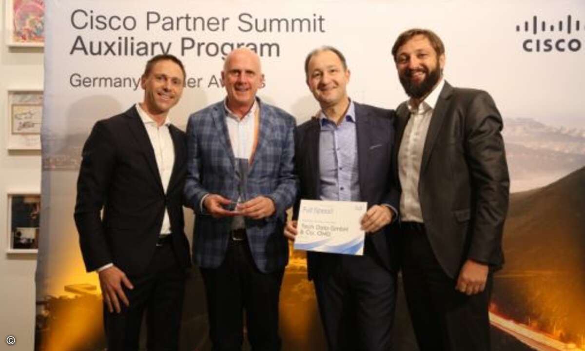 Tech Data Deutschland-Chef Michael Dressen (2.v.li.) freut sich über die Auszeichnung als Distributor des Jahres (Foto: Cisco)