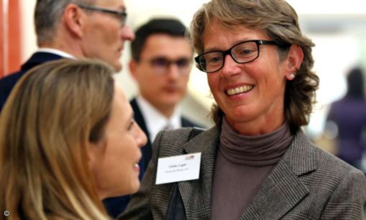 Die doppelte Ulrike: Ulrike Garlet (CRN) und Ulrike Legde (Deutsche Messe AG) stehen für weibliche Kompetenz und Frauenpower im Channel (Foto: CRN)