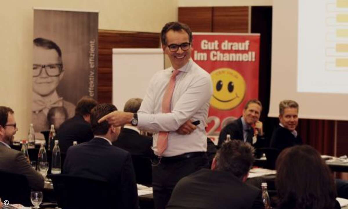 Andreas Bortoli von der c-entron software GmbH zeigte den Managern mit reichlich Humor und Praxisbeispielen garniert unter anderem auf, dass der Techniker als Archetyp der Informationsgesellschaft... (Foto: CRN)