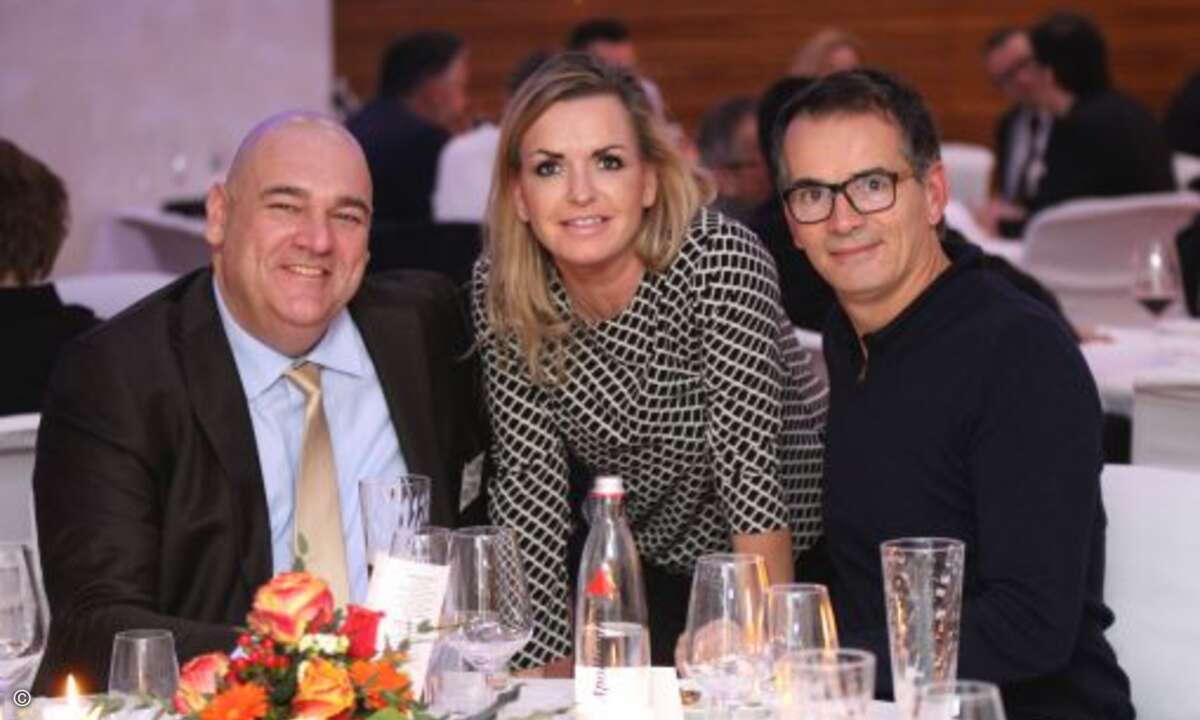 ...oder dort mit Oliver Gorges (cop software + services, li.) und Andreas Bortoli (c-entron software) (Foto: CRN)
