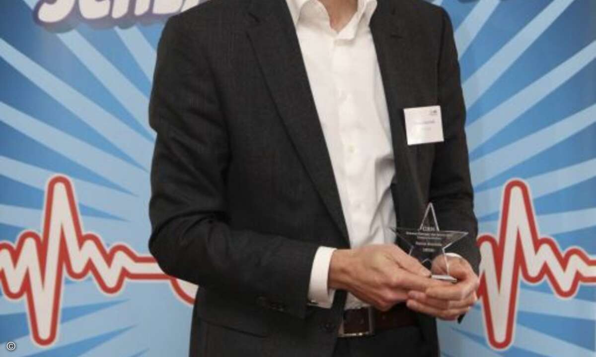 Thomas Muschalla von Nfon eröffnete des Preisträgerreigen in der Kategorie Telekommunikation (Foto: CRN)