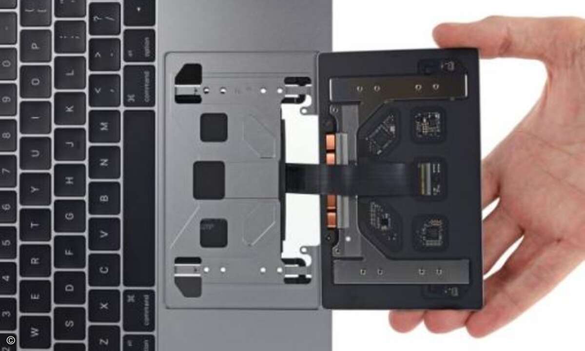 Als einzigen Pluspunkt lobte iFixit die schnelle Austauschbarkeit des Trackpads (Foto: iFixit)