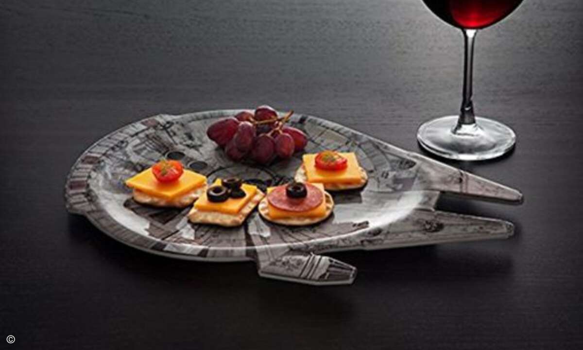 ... und ein paar Canapes auf dem Millenium Falken gereicht (Foto: Disney)