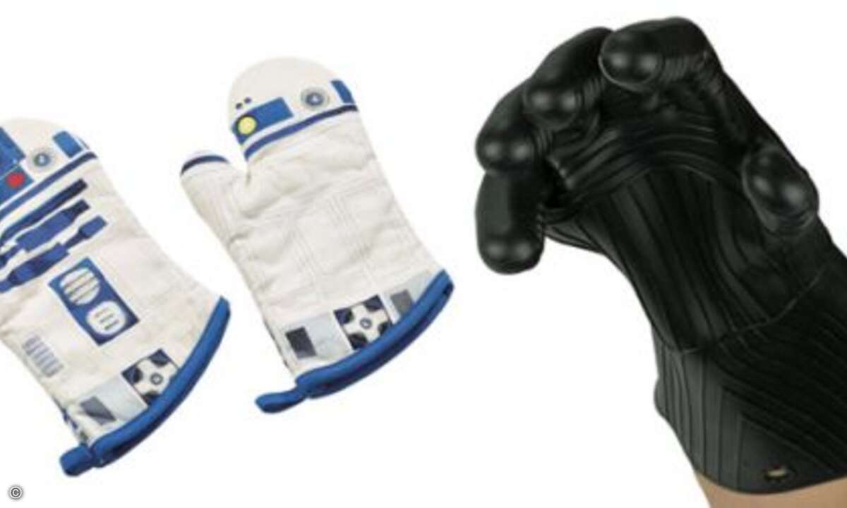 ...und die hitzebeständigen Sith-Handschuhe an... (Foto: Underground Toys)
