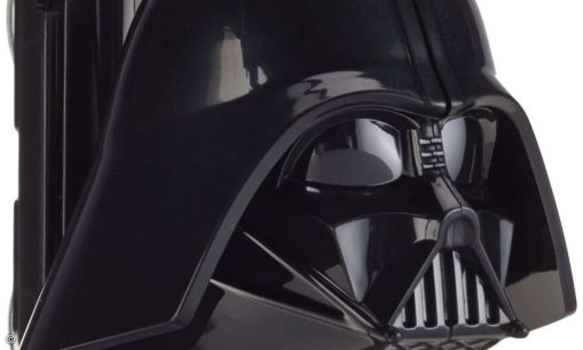Nach so viel Schlemmerei reicht einem Darth Vader auf der Gästetoilette spät in der Nacht noch aufmerksam die Zahnbürste (Foto: Jay Franco and Sons)