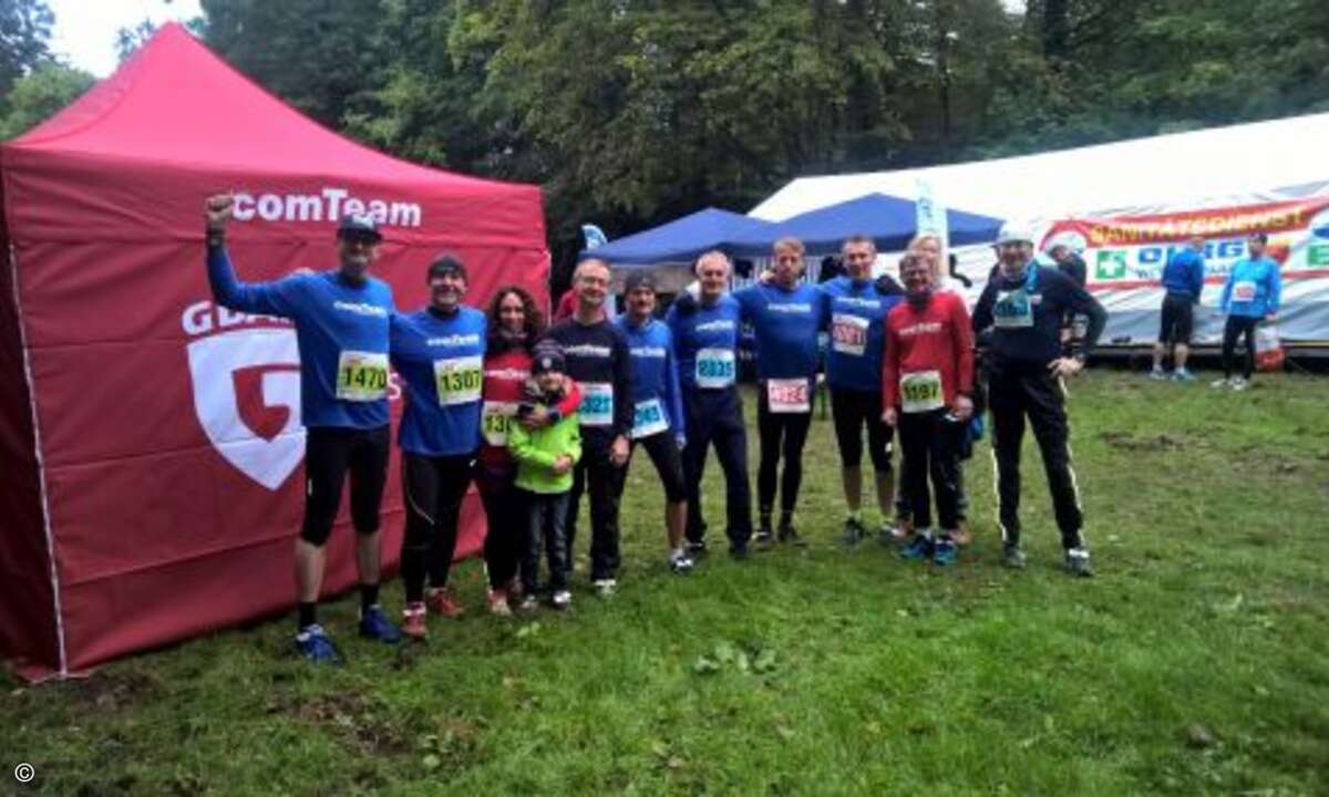 Oktober - Harz-Gebirgslauf mit Comteam:
(dd) Sportlich ging es in diesem Jahr bei Comteam zu. Die Systemhauskooperation hatte zahlreiche Events für ihre Mitglieder organisiert, damit sich diese auch abseits des Business ein wenig kennenlernen könne