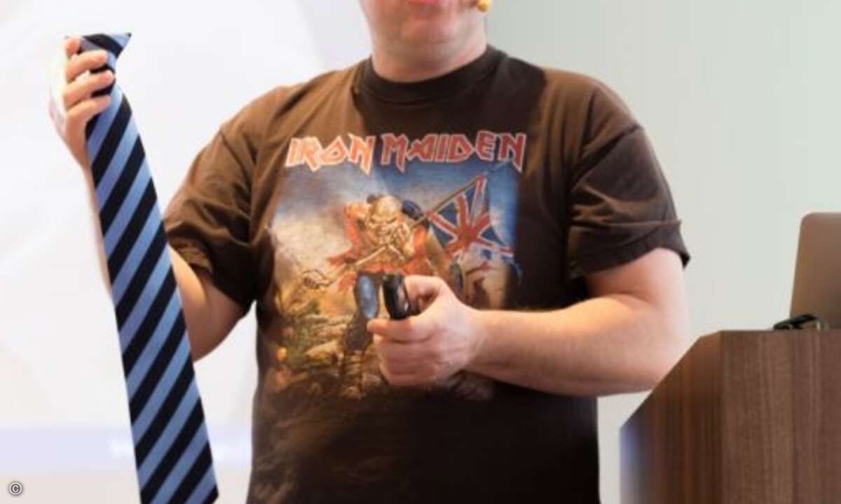 Tobias Schrödel (Kaspersky) bei seinem Vortrag »Hacking für Manager – IT-Security mal anders« (Foto: Kaspersky)