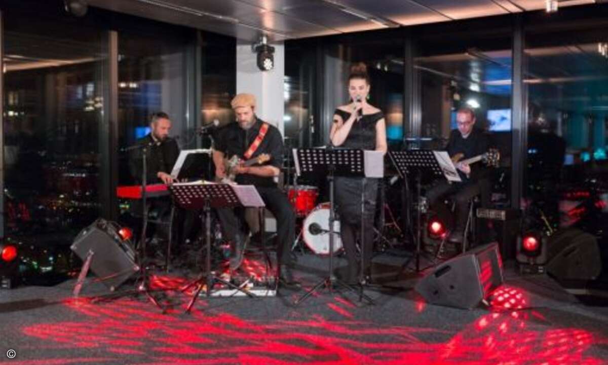 Gute Stimmung dank den Ladybirds mit Sängerin Magdalena (Foto: Kaspersky)