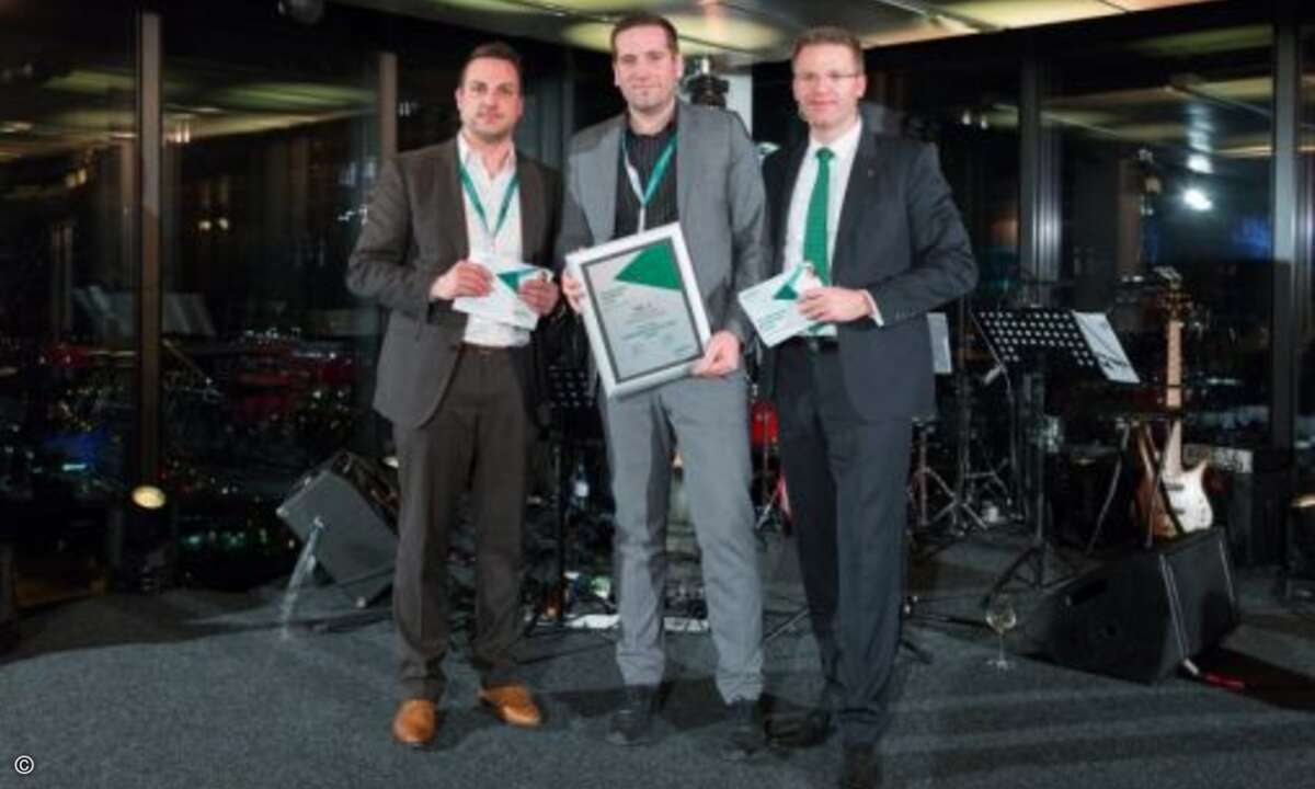 Der Distributionsaward für Deutschland ging an Wick Hill, den Preis nahm Matthias Wermke (Mitte) entgegen (Foto: Kaspersky)
