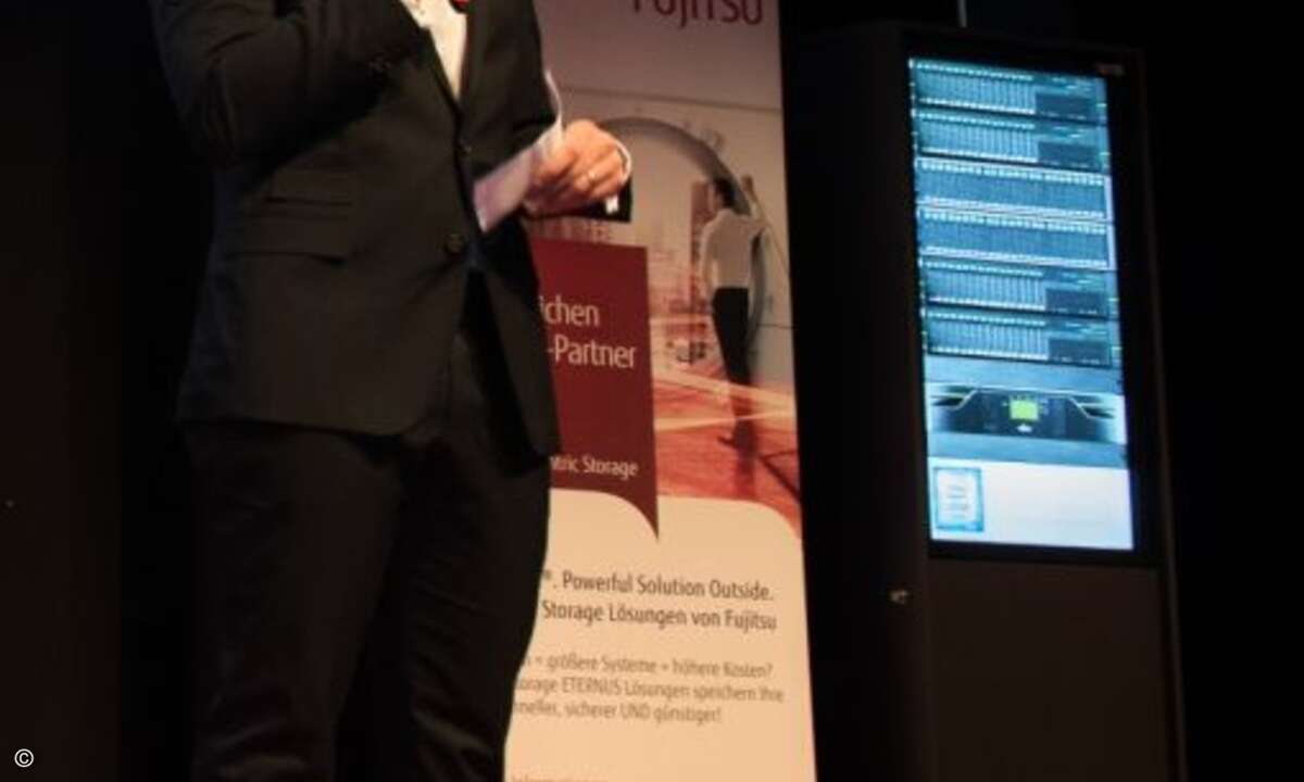 Die Veranstaltung für den süddeutschen Raum fand in der in der Ziegelei101 in Ismaning bei München statt, wo Deutschland-Chef Rolf Werner die Gäste begrüßte und betonte: »Für die digitale Transformation brauchen sie schnellen Storage« (Foto: Fujitsu)