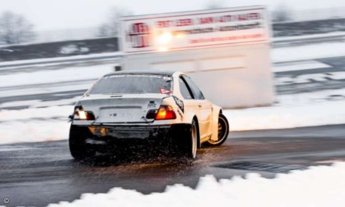 … inklusive einiger schöner Drifts im Schnee (Foto: Fujitsu)