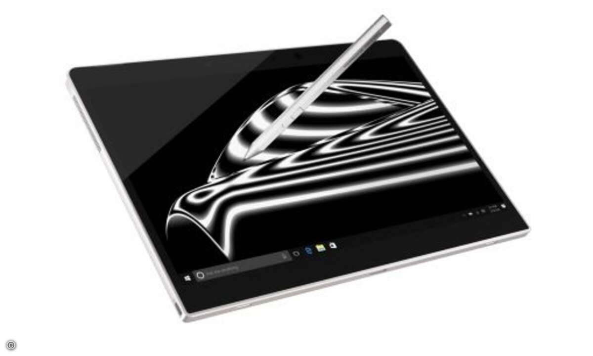 Der Book One Pen gehört zum Lieferumfang und wird von Wacom produziert (Foto: Porsche Design Computing)
