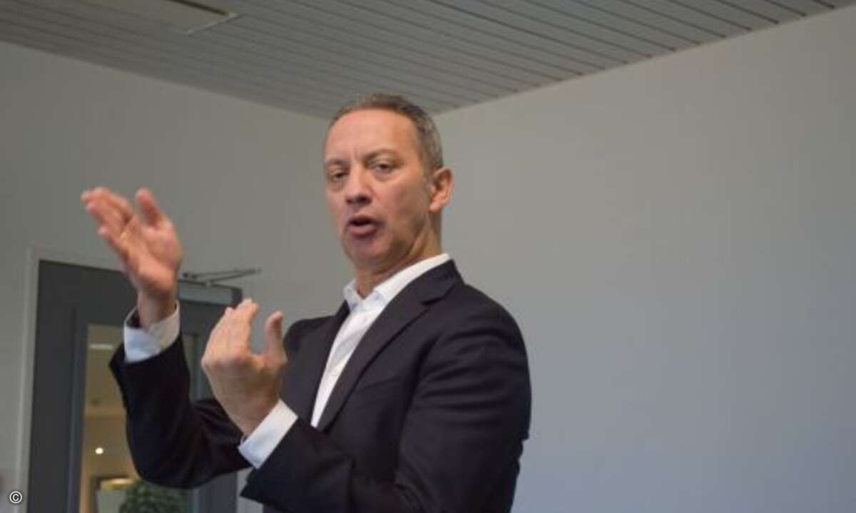 Orchester haben keinen eigenen Klang, den macht der Dirigent, sagte Herbert von Karajan. Ein Satz, der von Also-CEO Gustavo Möller-Hergt stammen könnte.