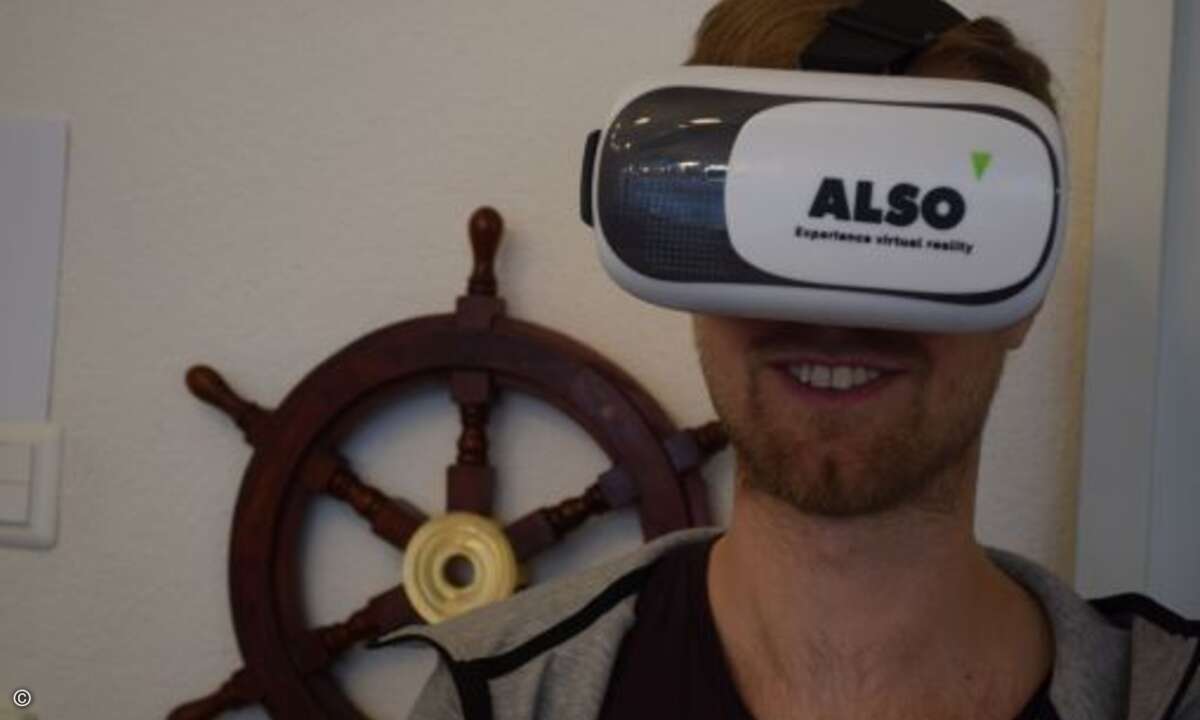 erstmals den Jahresbericht 2016 auch in die virtuelle 3D-Welt zu bringen.