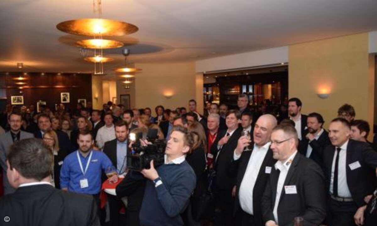 Noch mehr VIPs als letztes Jahr hatten den Weg ins Haus der Nationen gefunden, über 300 Besucher waren es am Ende (Foto: CRN)