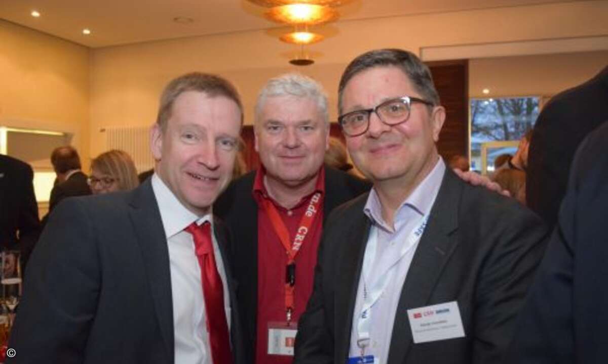 George Linardatos von Transcend bildete eine Expertenrunde mit Andreas Dumont und Martin Fryba (beide CRN) (Foto: CRN)
