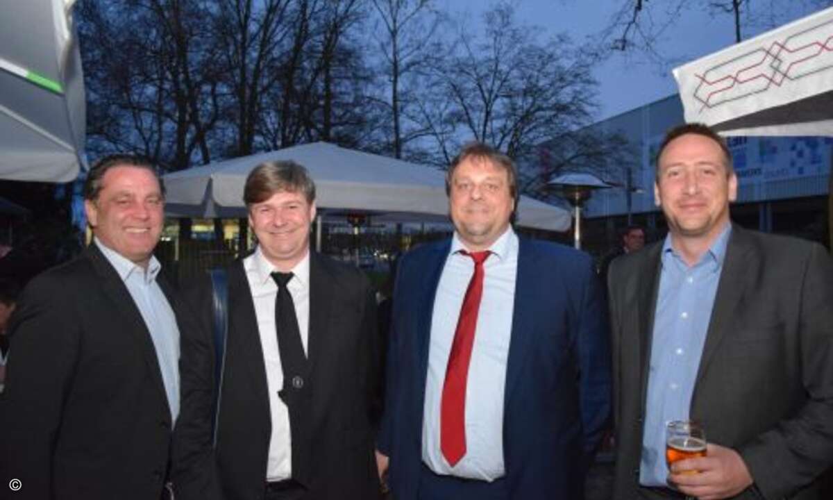 Auch für Frischluftfanatiker war ausreichend Platz zum Netzwerken vorhanden (Foto: CRN)