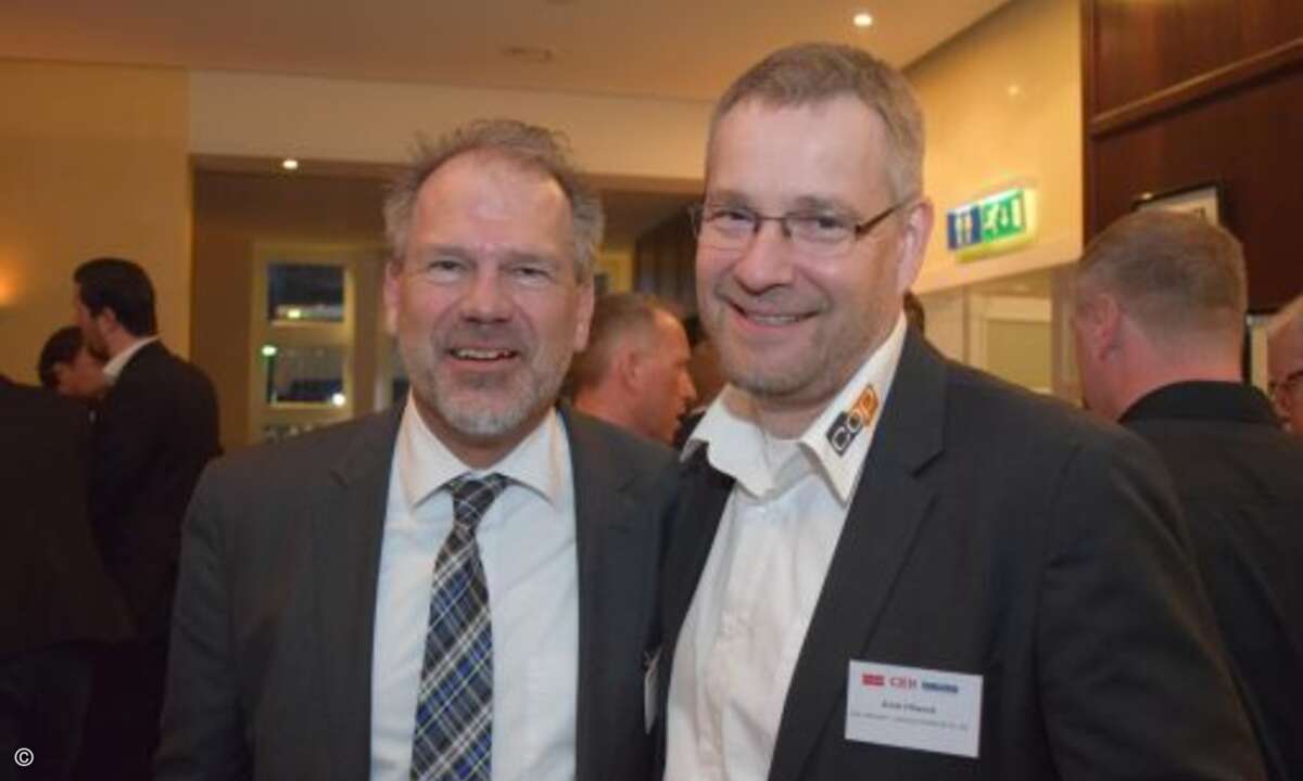 Peter Silberhorn (Silberhorn Consulting) unterhielt sich angeregt mit Arnd Villwock von Cop Software (Foto: CRN)