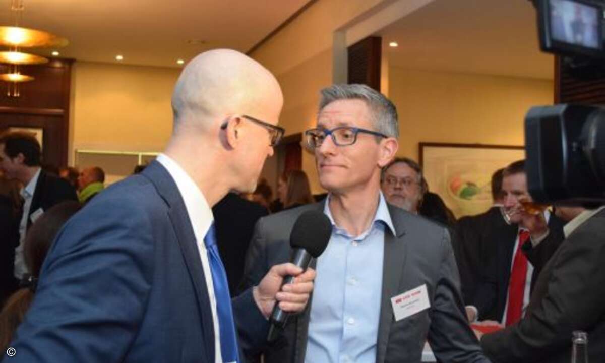 Wie immer wurden auch fleißig Interviews geführt (Foto: CRN)