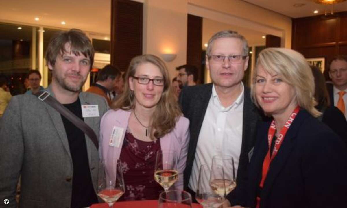 Matthias Kumm (okluge.de), Michaela Schroll und Hans-Jürgen Schneider (beide DexxIT) und Michaela Wurm (Foto: CRN)