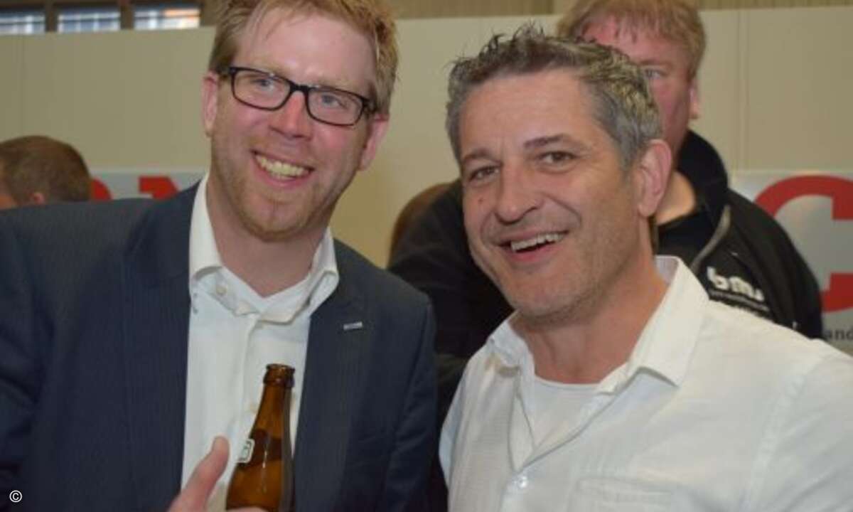 Genießen den Törn auf dem CRN-Piratenschiff: Florian Fliegel Tarox zusammen mit Dieter Rahe (APC) (Foto: CRN)